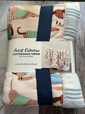 Artist collection cotton gauze throw dog print reverse plush
